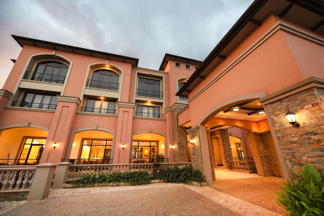 Mestil Hotel & Residences Kampala Exterior photo