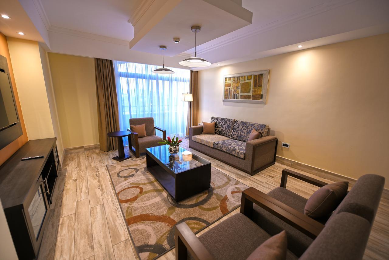 Mestil Hotel & Residences Kampala Exterior photo