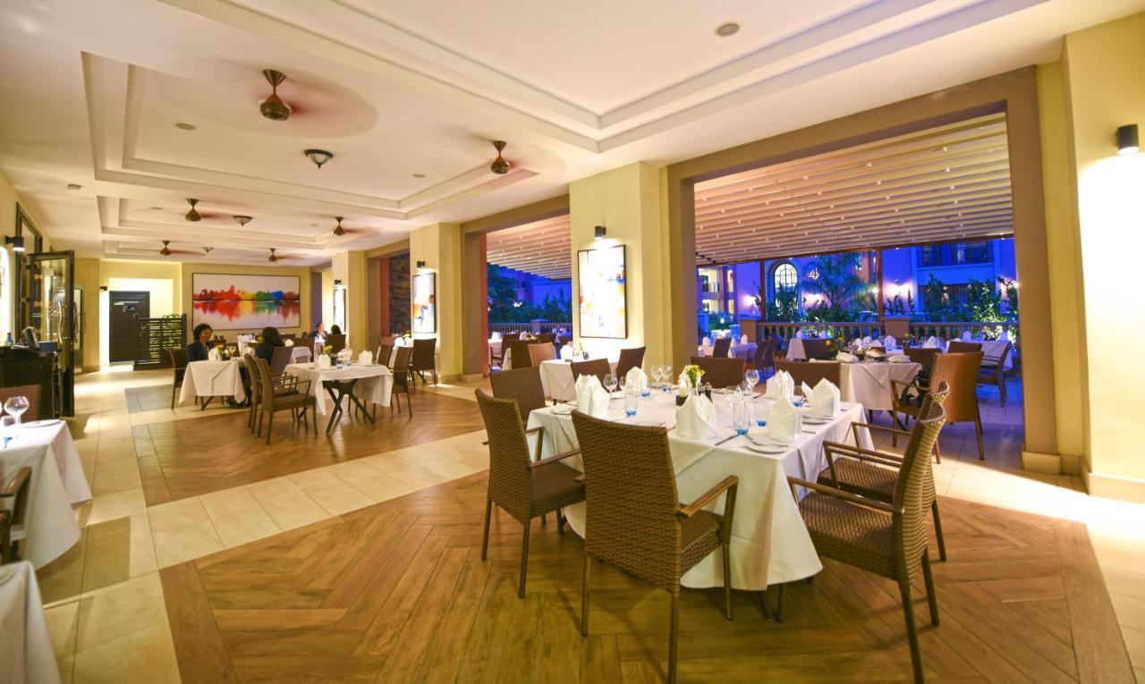 Mestil Hotel & Residences Kampala Exterior photo